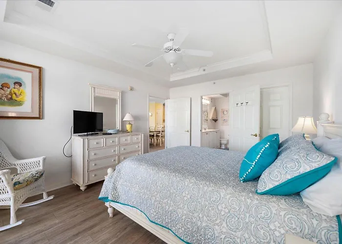 Family Friendly 3 Bedroom In Sunset Island With Waterview! Pools, Gym, And More! * Ocean City