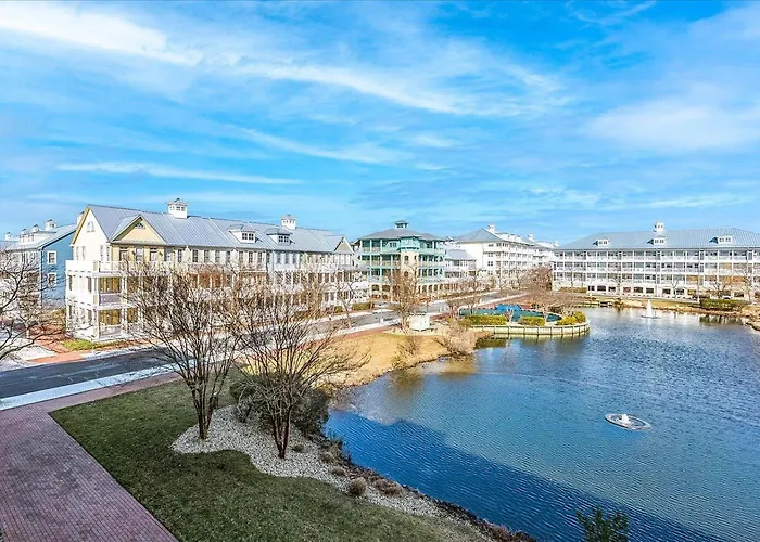 Family Friendly 3 Bedroom In Sunset Island With Waterview! Pools, Gym, And More! Holiday home Ocean City