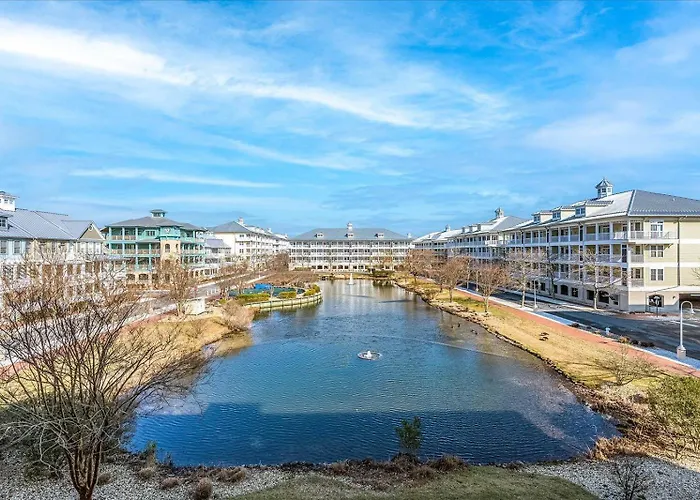 Family Friendly 3 Bedroom In Sunset Island With Waterview! Pools, Gym, And More! * Ocean City
